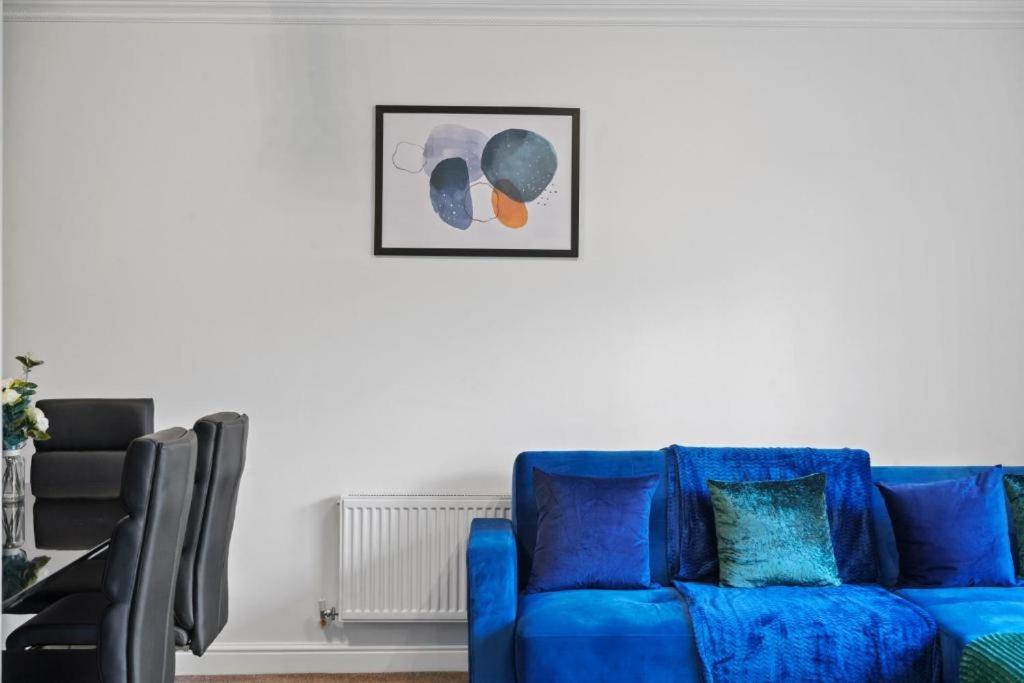 Stylish House Sleeps 10 Holiday home *